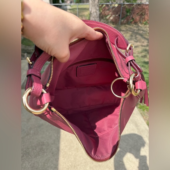 COACH Sutton Hobo # 35593 - Picture 6 of 11